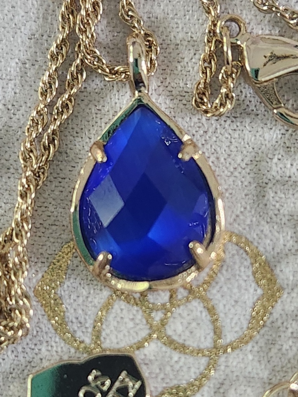 Kendra Scott Kiri necklace, Gold, Royal Blue Cats Eye, preloved